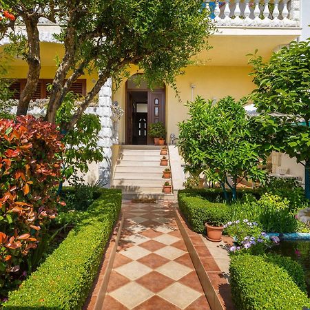 Villa Nada In Fazana - Near The Beach Екстериор снимка