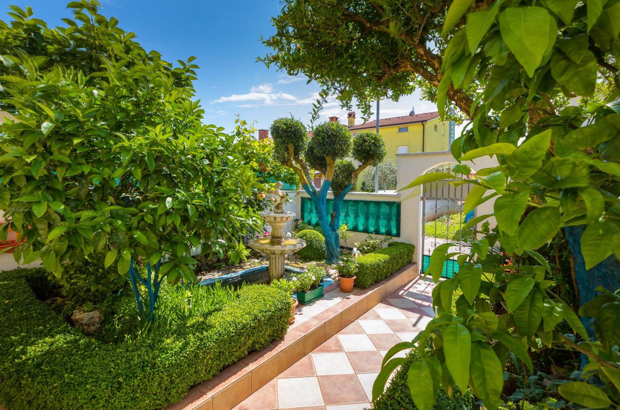 Villa Nada In Fazana - Near The Beach Екстериор снимка