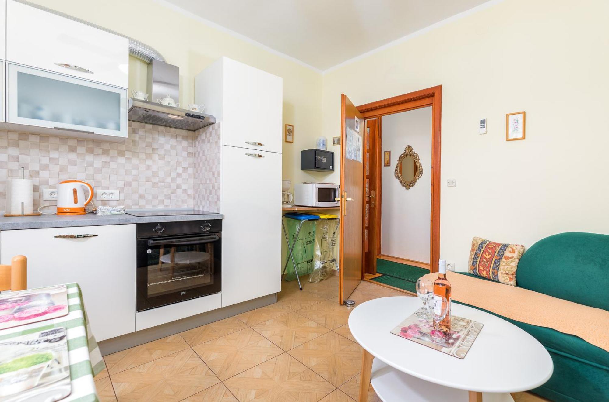Villa Nada In Fazana - Near The Beach Екстериор снимка