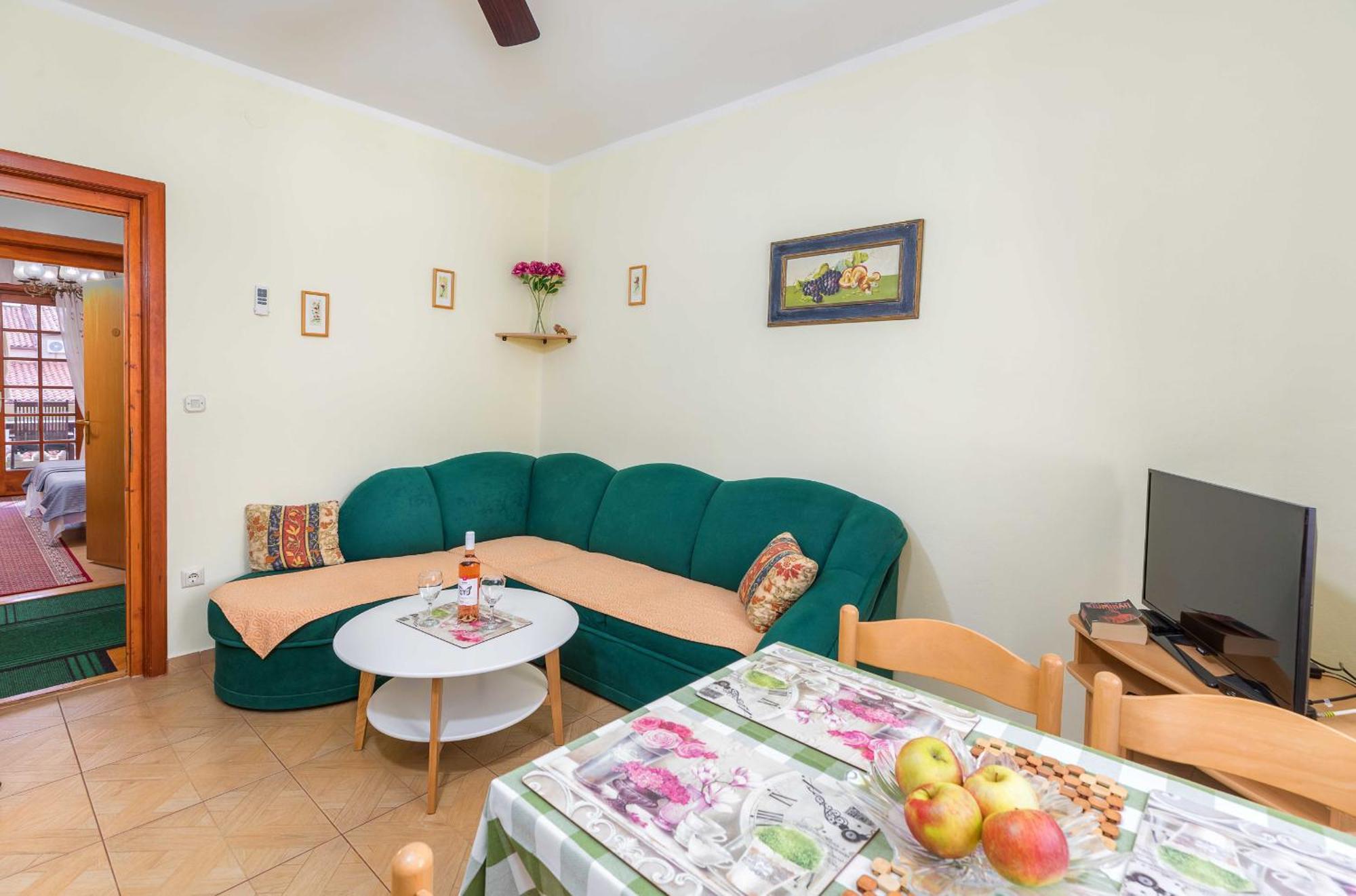 Villa Nada In Fazana - Near The Beach Екстериор снимка