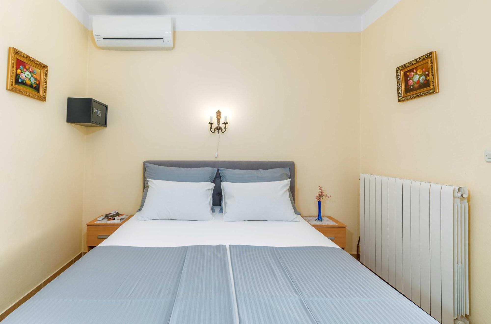 Villa Nada In Fazana - Near The Beach Екстериор снимка