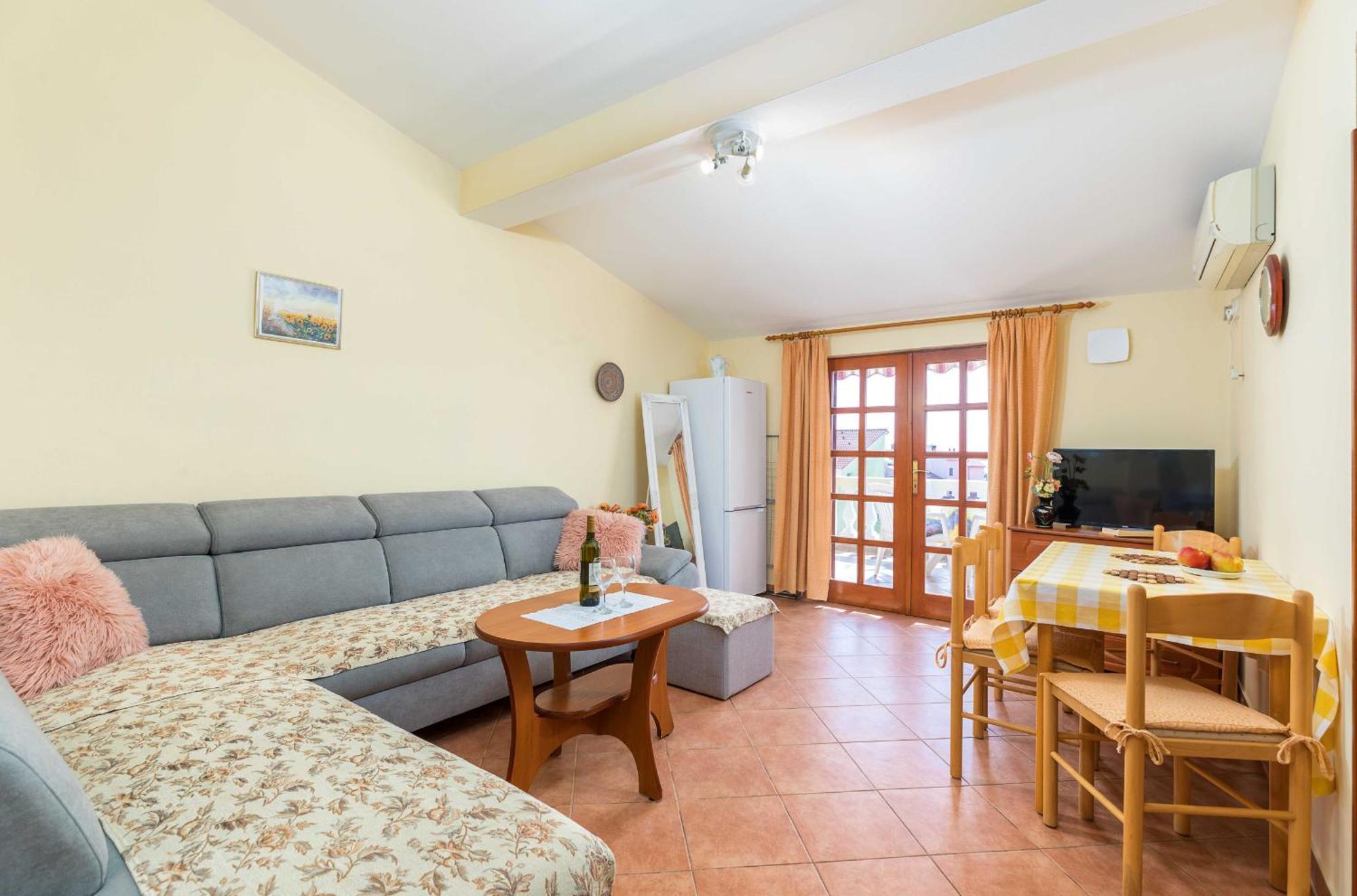 Villa Nada In Fazana - Near The Beach Екстериор снимка