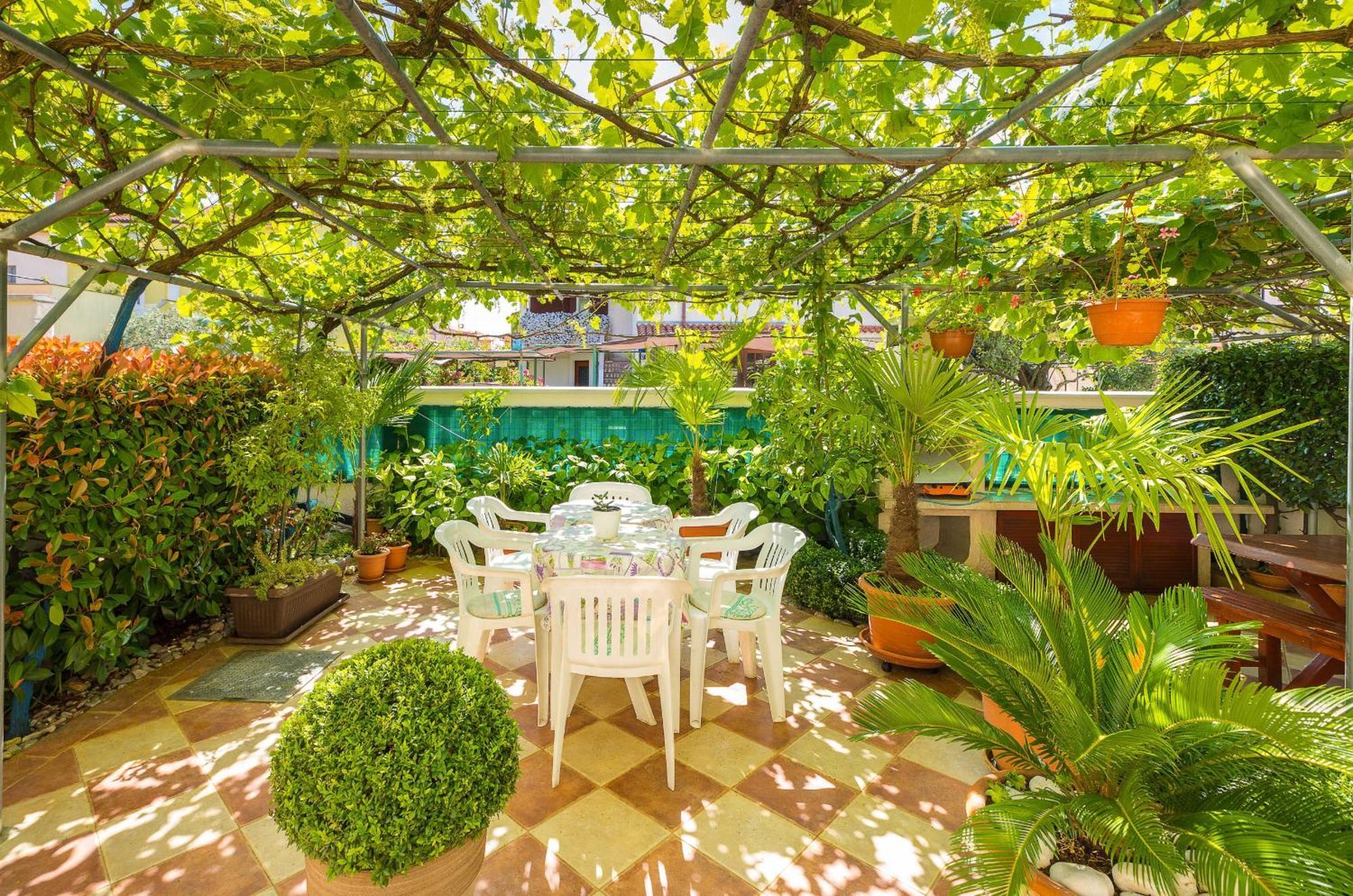 Villa Nada In Fazana - Near The Beach Екстериор снимка