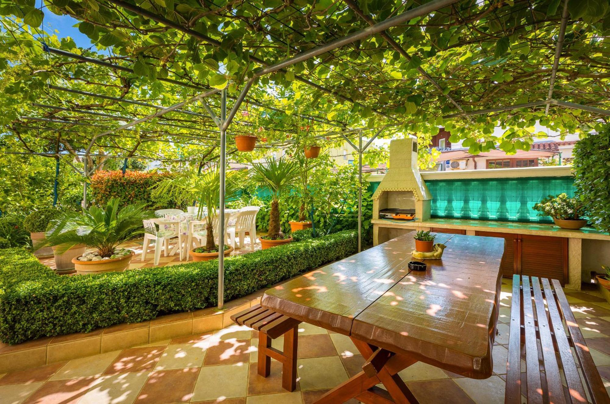 Villa Nada In Fazana - Near The Beach Екстериор снимка